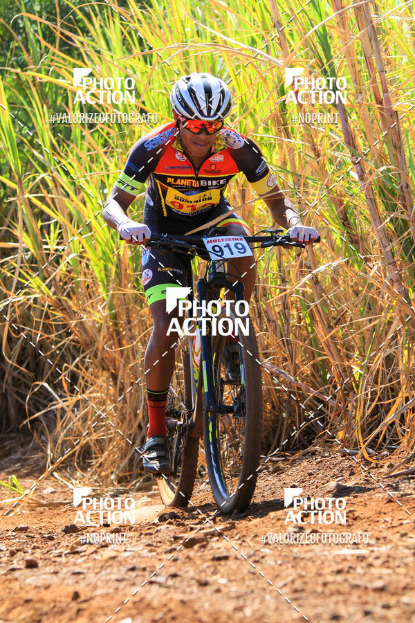 Buy your photos of the eventCROSS DUATHLON on Fotop