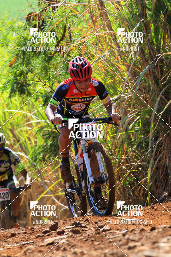Buy your photos of the eventCROSS DUATHLON on Fotop