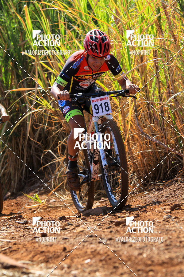 Buy your photos of the eventCROSS DUATHLON on Fotop