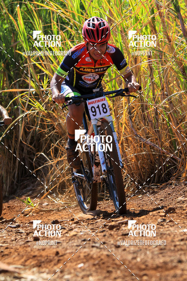 Buy your photos of the eventCROSS DUATHLON on Fotop