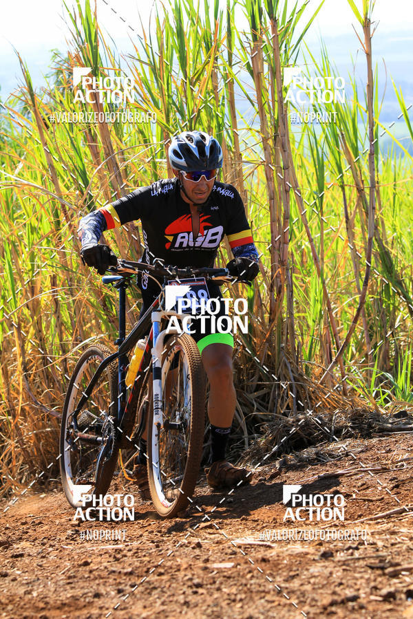 Buy your photos of the eventCROSS DUATHLON on Fotop