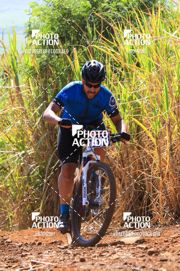 Buy your photos of the eventCROSS DUATHLON on Fotop