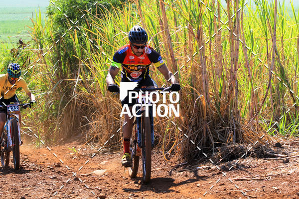 Buy your photos of the eventCROSS DUATHLON on Fotop