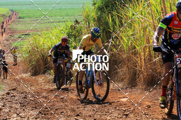 Buy your photos of the eventCROSS DUATHLON on Fotop