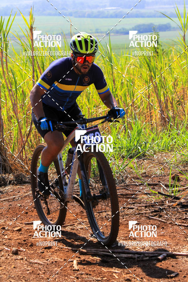 Buy your photos of the eventCROSS DUATHLON on Fotop