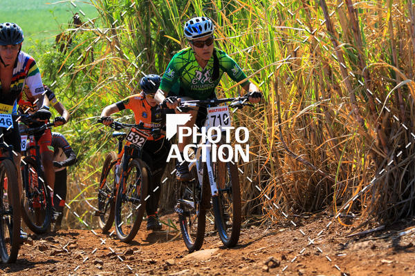 Buy your photos of the eventCROSS DUATHLON on Fotop