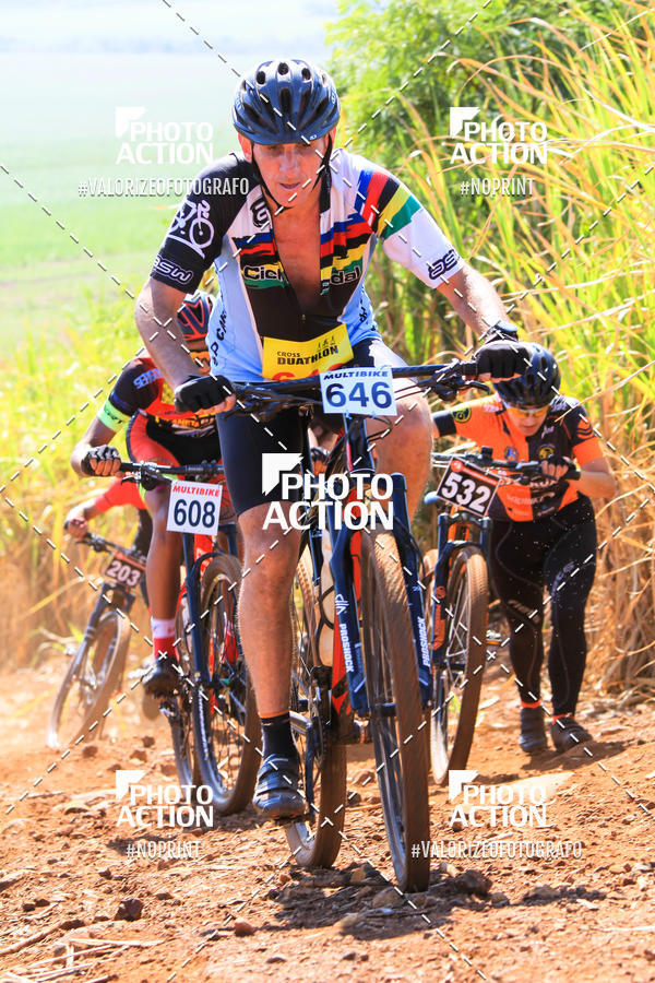 Buy your photos of the eventCROSS DUATHLON on Fotop