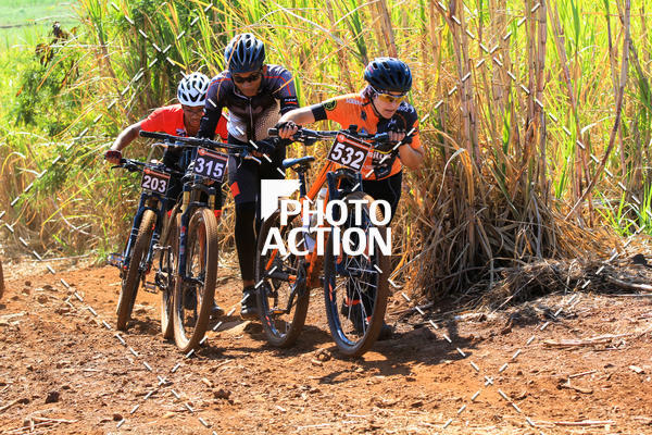 Buy your photos of the eventCROSS DUATHLON on Fotop