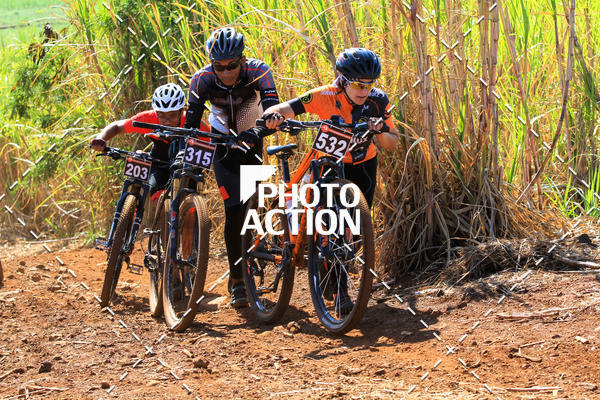 Buy your photos of the eventCROSS DUATHLON on Fotop