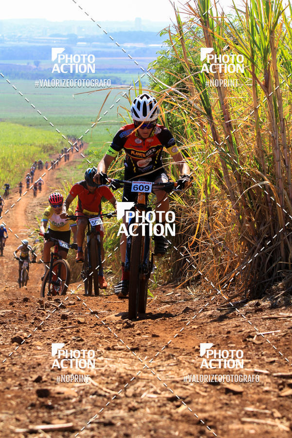 Buy your photos of the eventCROSS DUATHLON on Fotop