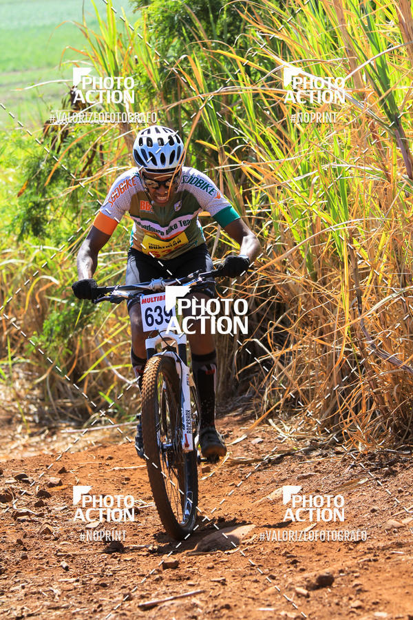 Buy your photos of the eventCROSS DUATHLON on Fotop