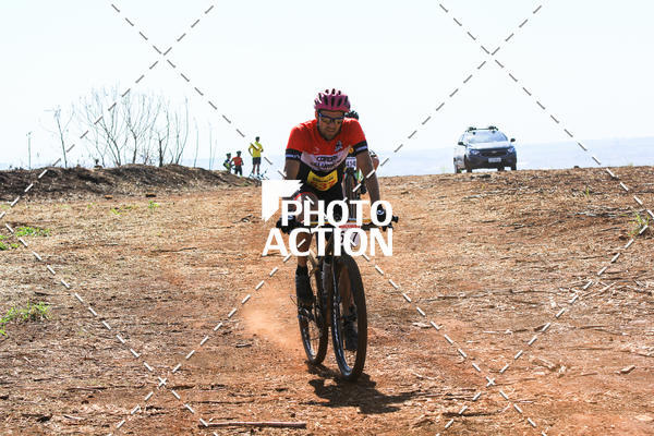 Buy your photos of the eventCROSS DUATHLON on Fotop