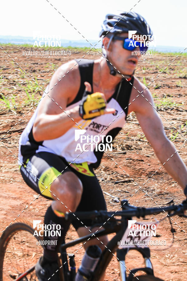 Buy your photos of the eventCROSS DUATHLON on Fotop