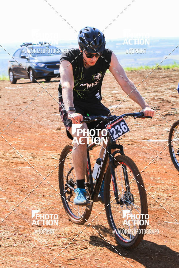 Buy your photos of the eventCROSS DUATHLON on Fotop