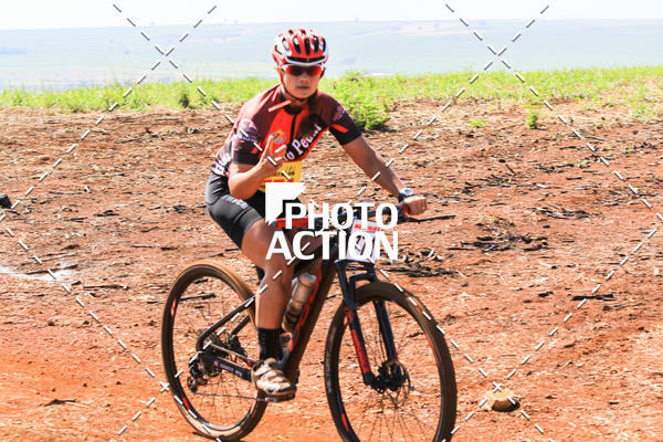 Buy your photos of the eventCROSS DUATHLON on Fotop