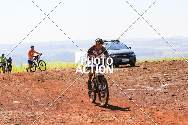 Buy your photos of the eventCROSS DUATHLON on Fotop