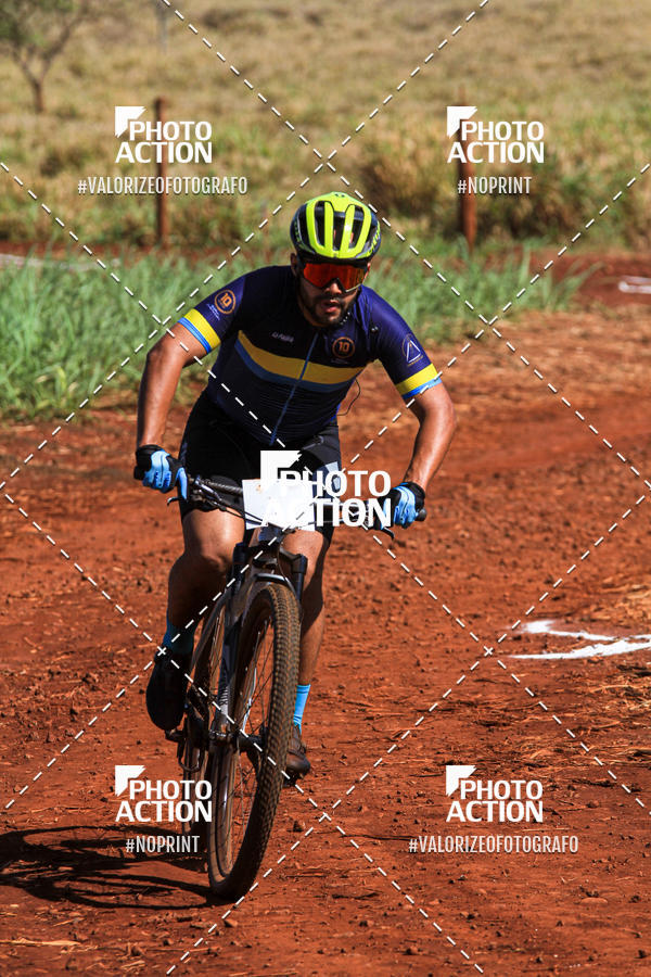 Buy your photos of the eventCROSS DUATHLON on Fotop