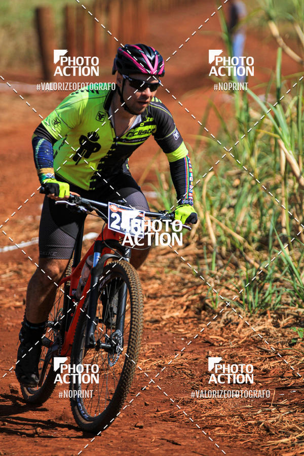 Buy your photos of the eventCROSS DUATHLON on Fotop