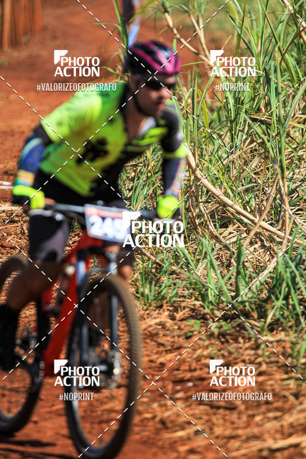 Buy your photos of the eventCROSS DUATHLON on Fotop