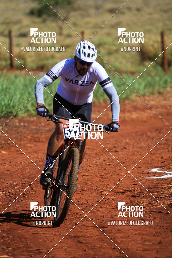 Buy your photos of the eventCROSS DUATHLON on Fotop