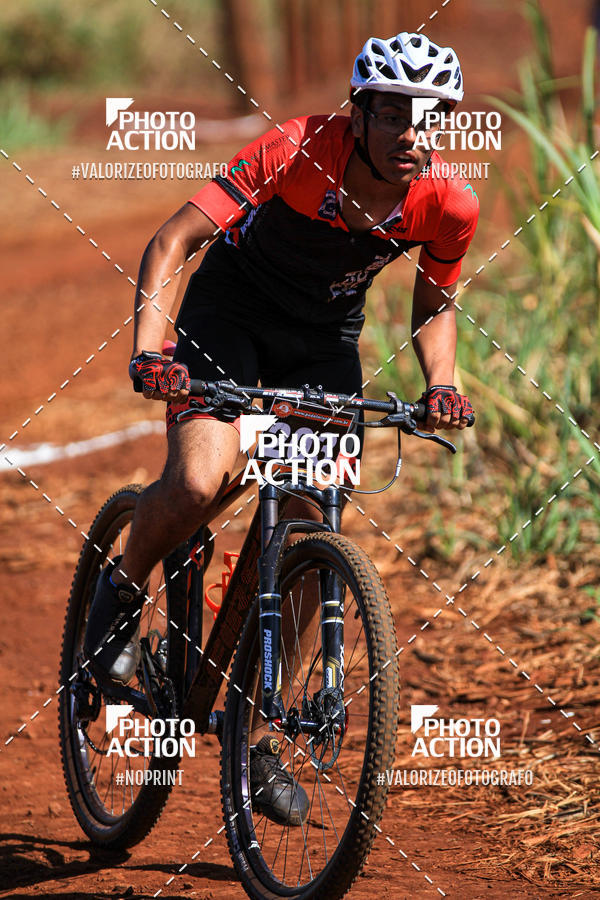 Buy your photos of the eventCROSS DUATHLON on Fotop
