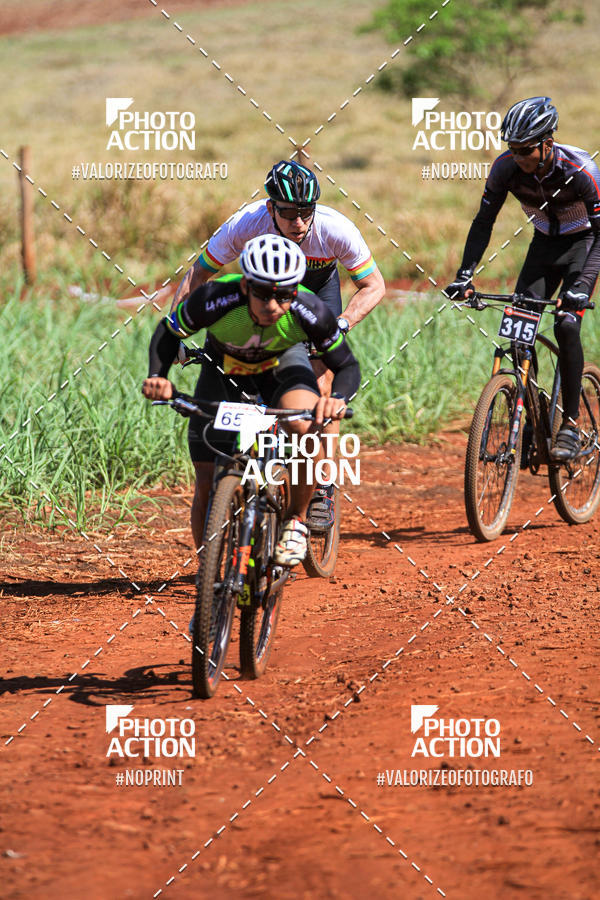 Buy your photos of the eventCROSS DUATHLON on Fotop