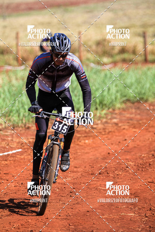 Buy your photos of the eventCROSS DUATHLON on Fotop