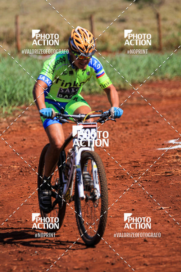 Buy your photos of the eventCROSS DUATHLON on Fotop