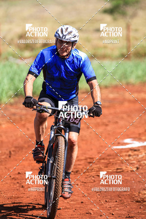 Buy your photos of the eventCROSS DUATHLON on Fotop