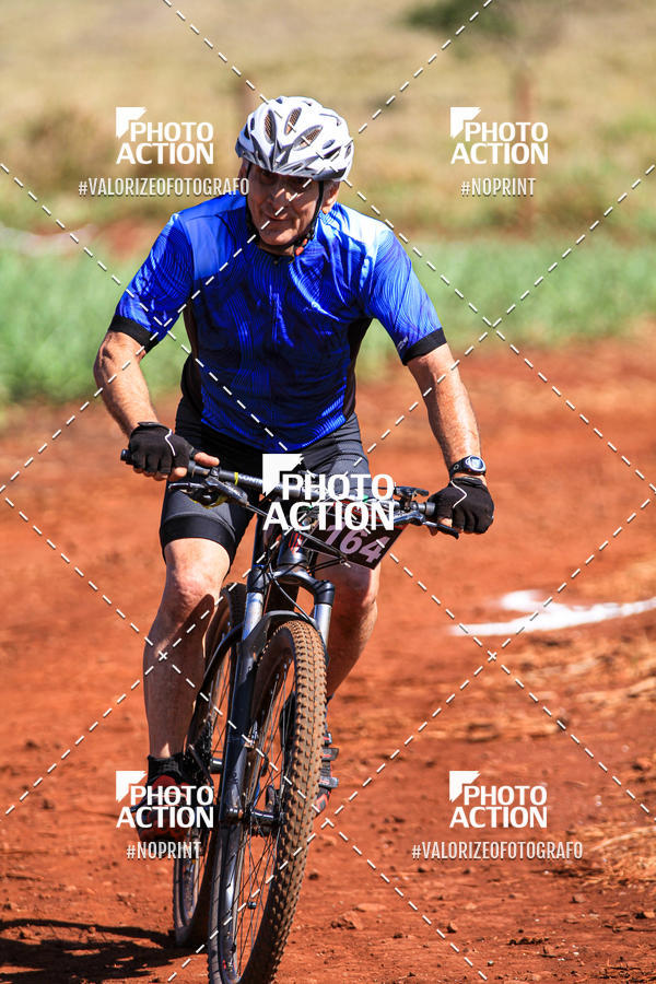 Buy your photos of the eventCROSS DUATHLON on Fotop