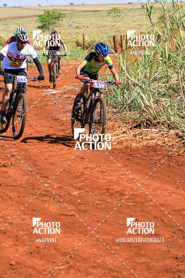 Buy your photos of the eventCROSS DUATHLON on Fotop