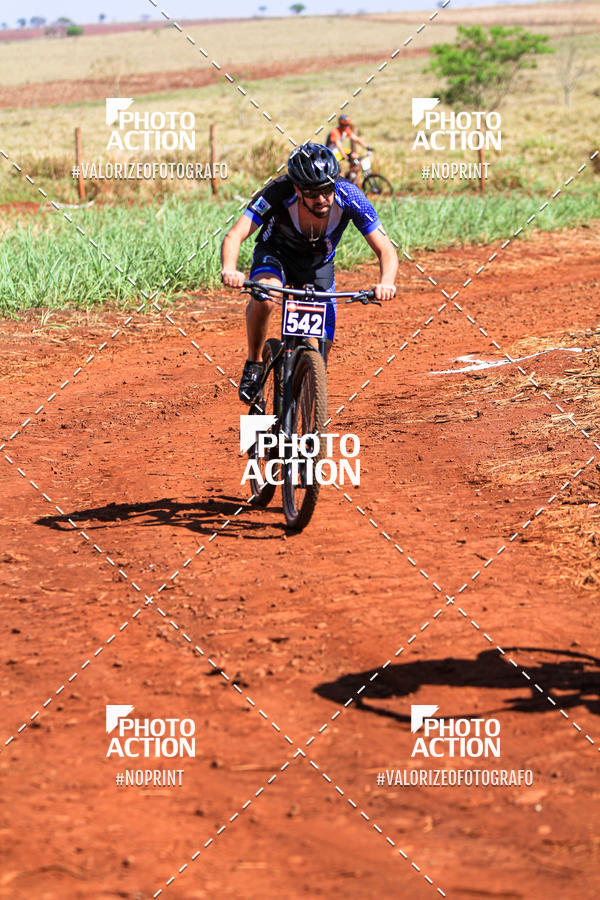 Buy your photos of the eventCROSS DUATHLON on Fotop