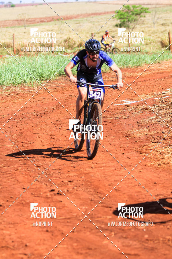Buy your photos of the eventCROSS DUATHLON on Fotop