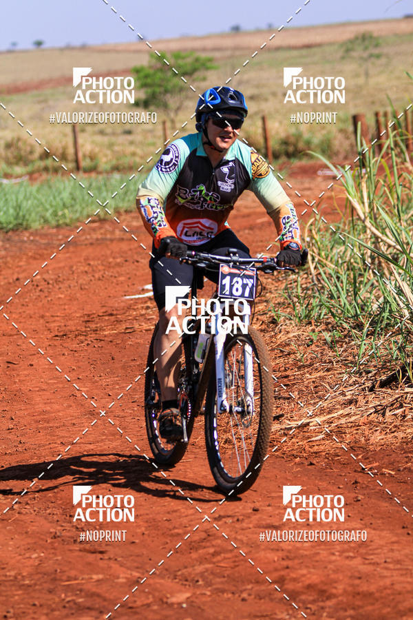 Buy your photos of the eventCROSS DUATHLON on Fotop
