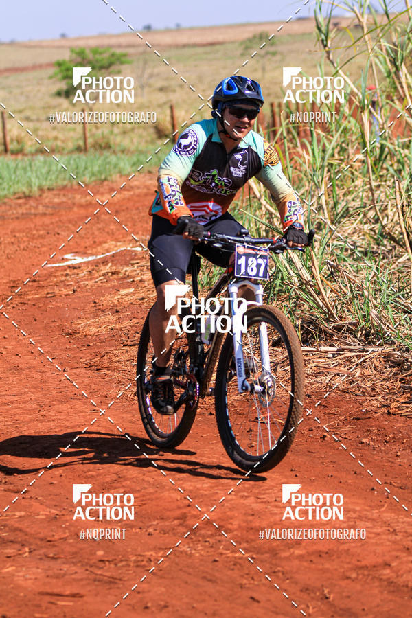 Buy your photos of the eventCROSS DUATHLON on Fotop