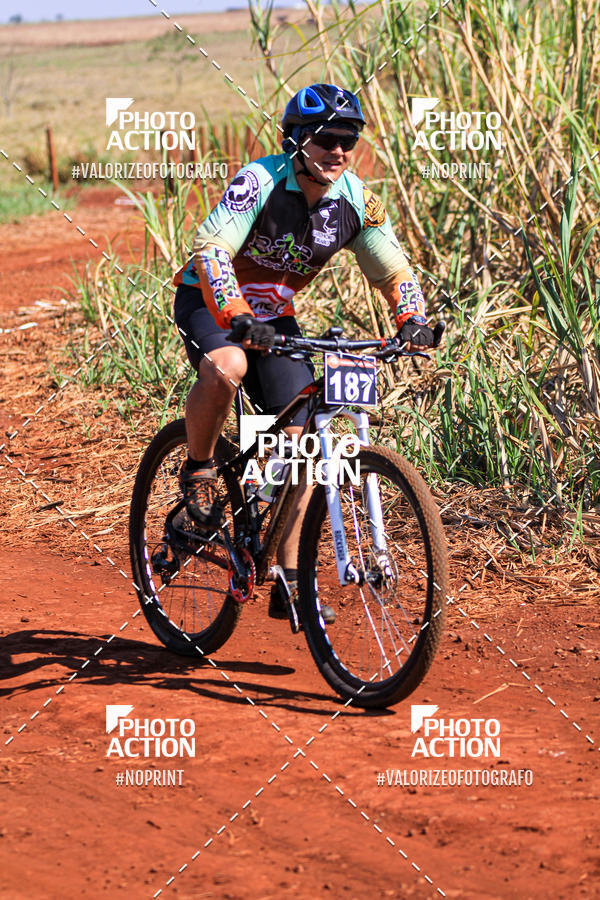 Buy your photos of the eventCROSS DUATHLON on Fotop
