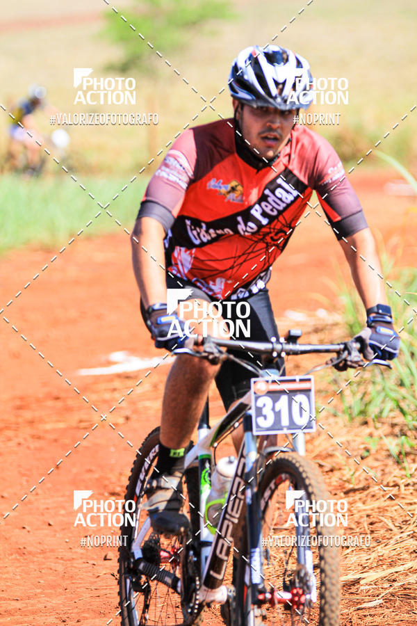 Buy your photos of the eventCROSS DUATHLON on Fotop