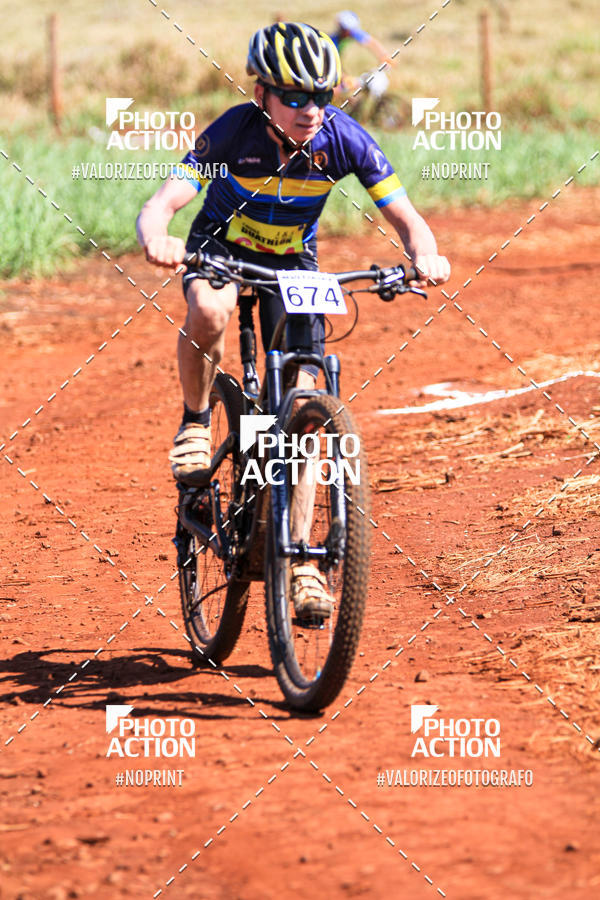 Buy your photos of the eventCROSS DUATHLON on Fotop