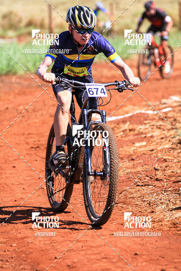 Buy your photos of the eventCROSS DUATHLON on Fotop