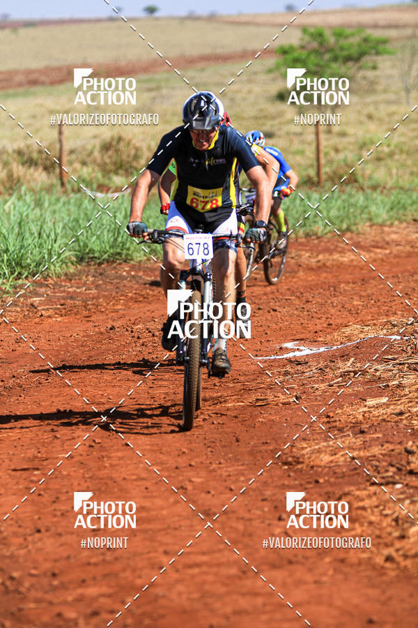 Buy your photos of the eventCROSS DUATHLON on Fotop