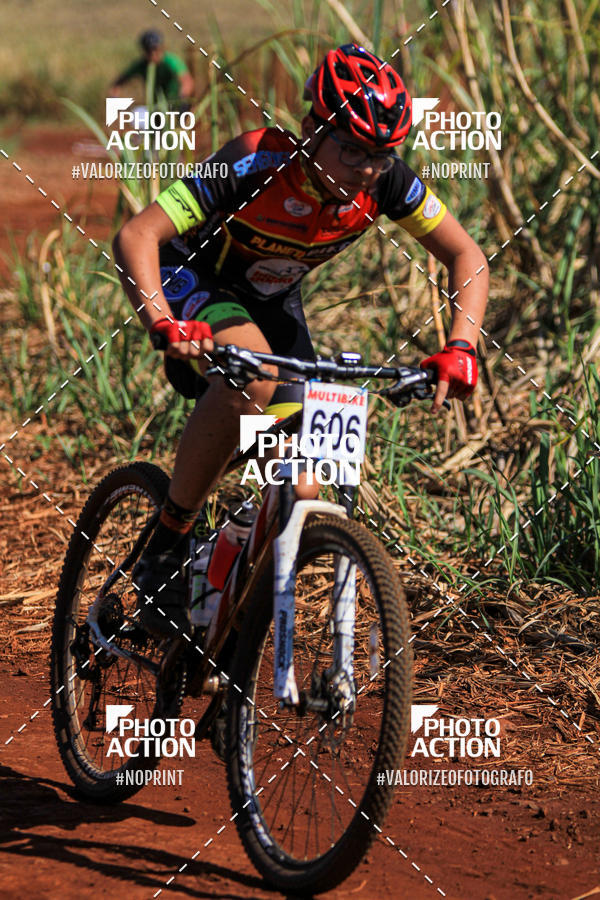 Buy your photos of the eventCROSS DUATHLON on Fotop