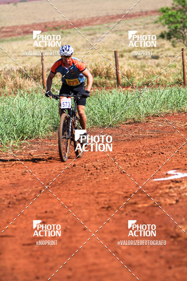 Buy your photos of the eventCROSS DUATHLON on Fotop
