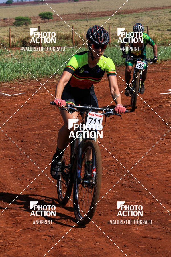 Buy your photos of the eventCROSS DUATHLON on Fotop