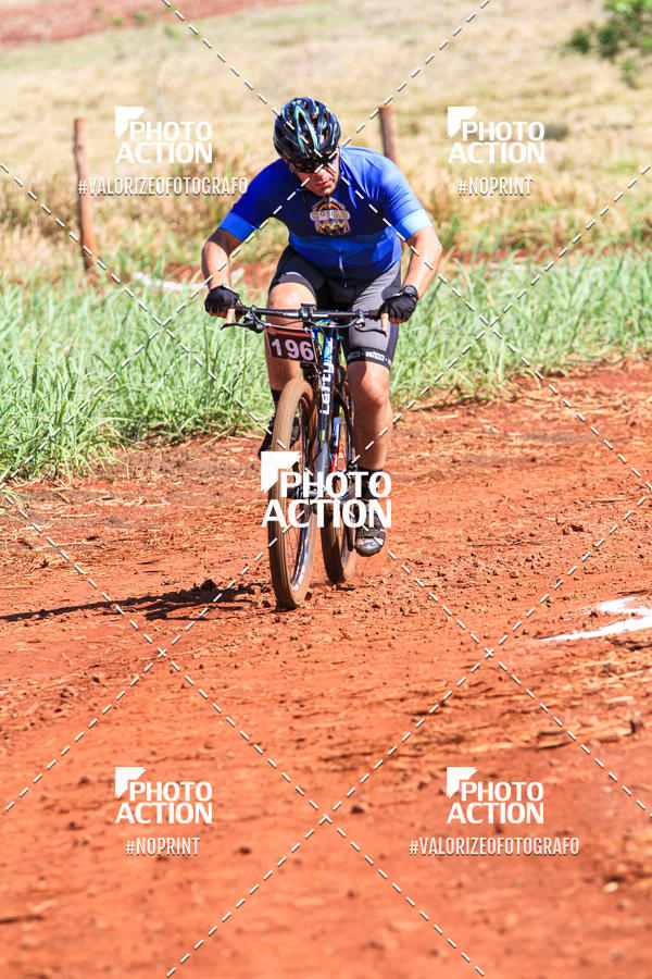 Buy your photos of the eventCROSS DUATHLON on Fotop