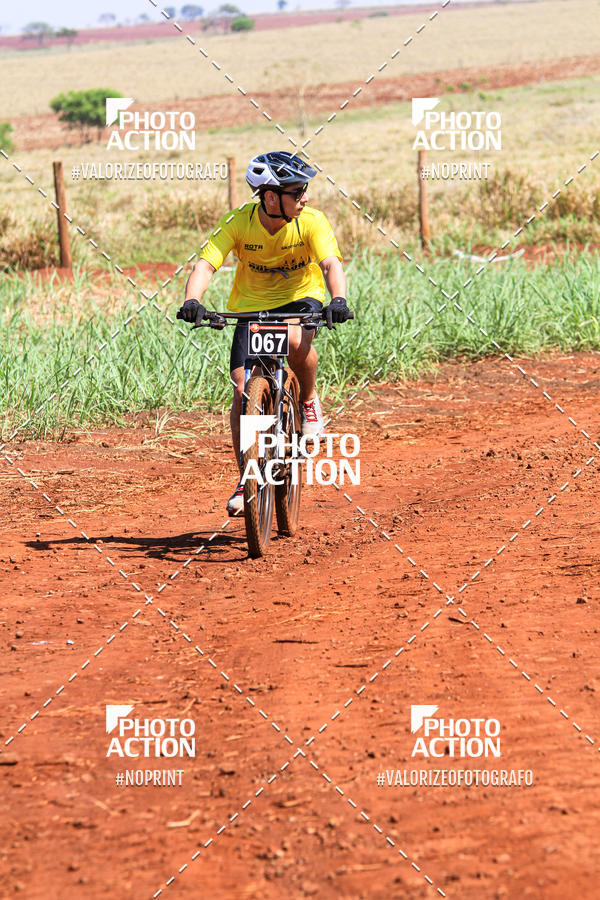 Buy your photos of the eventCROSS DUATHLON on Fotop