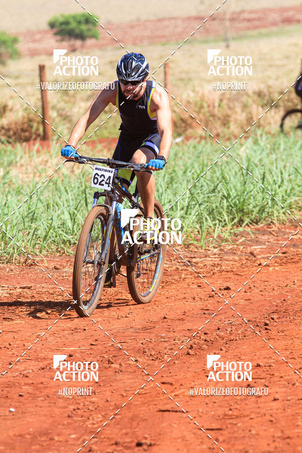 Buy your photos of the eventCROSS DUATHLON on Fotop