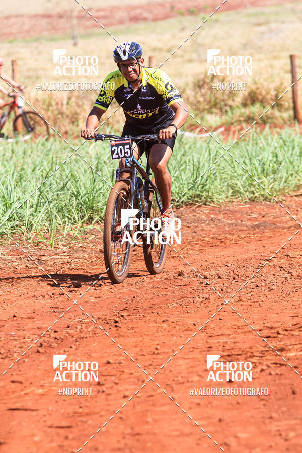 Buy your photos of the eventCROSS DUATHLON on Fotop