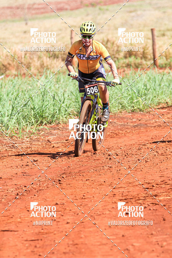 Buy your photos of the eventCROSS DUATHLON on Fotop