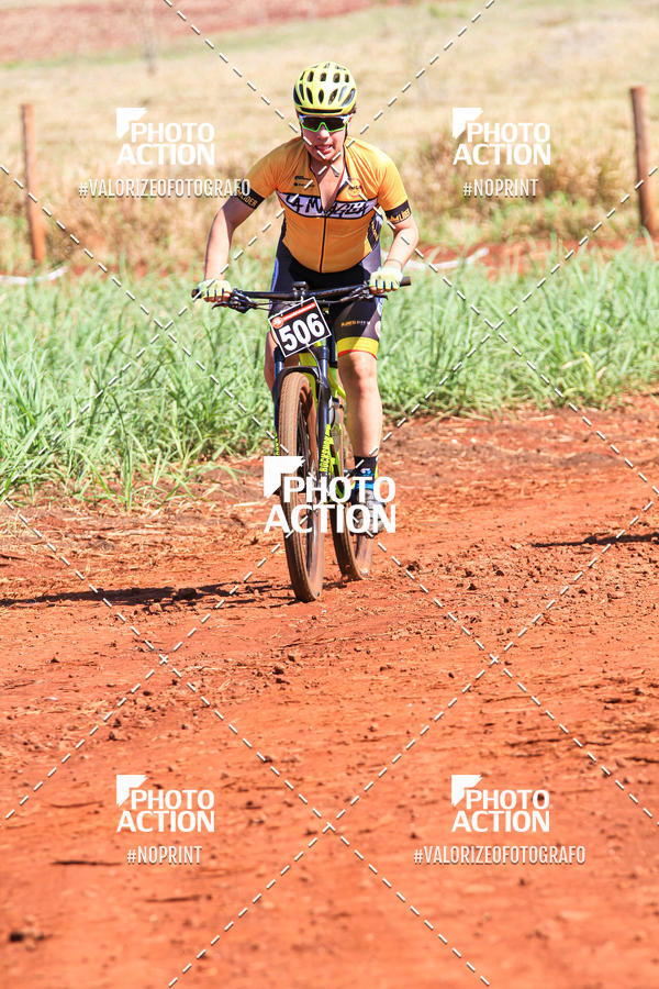 Buy your photos of the eventCROSS DUATHLON on Fotop