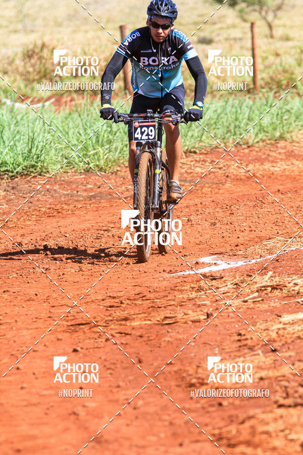 Buy your photos of the eventCROSS DUATHLON on Fotop